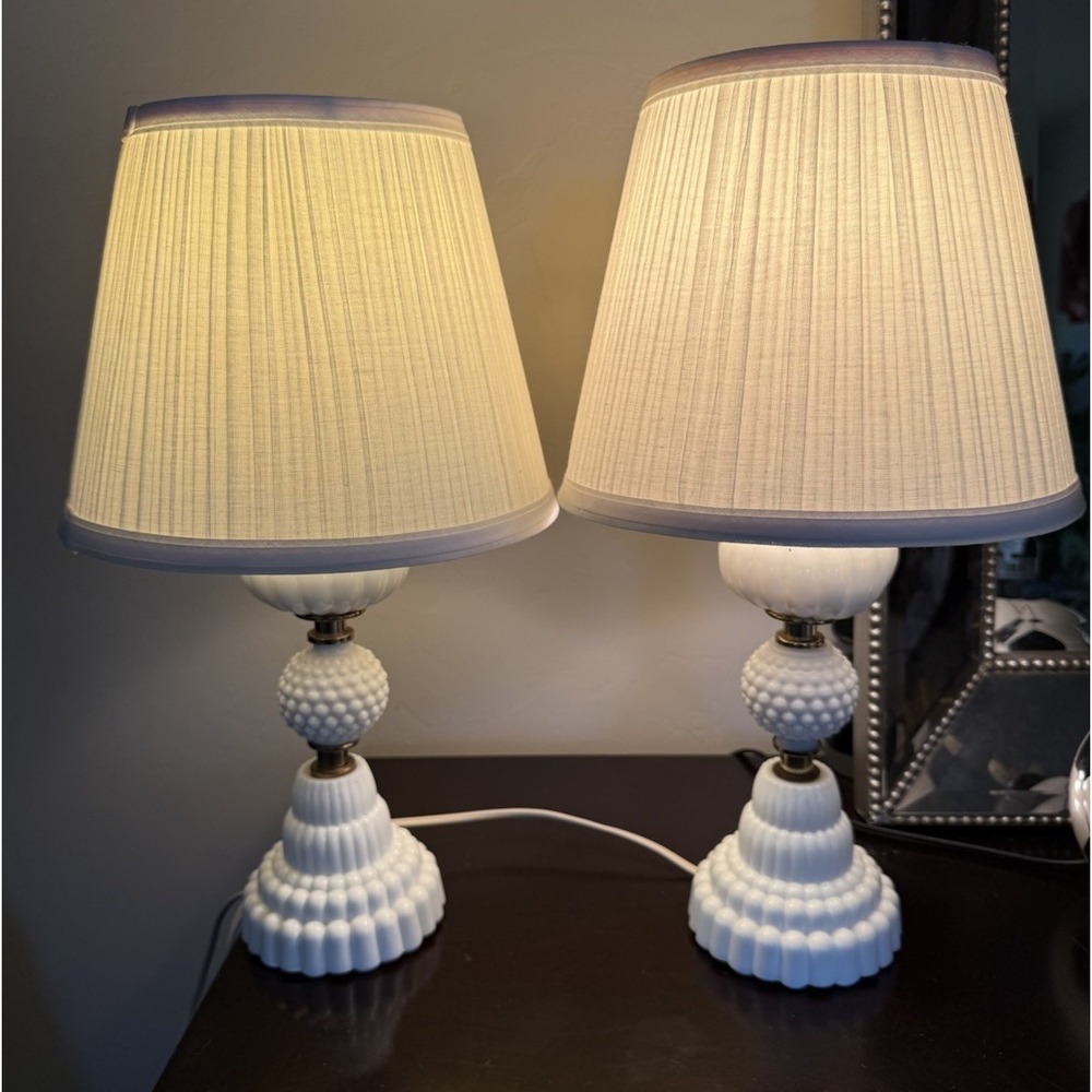 Vintage Hobnail 1950s White Milk Glass Polka Dot Lamps Electric Working~Pair (2)